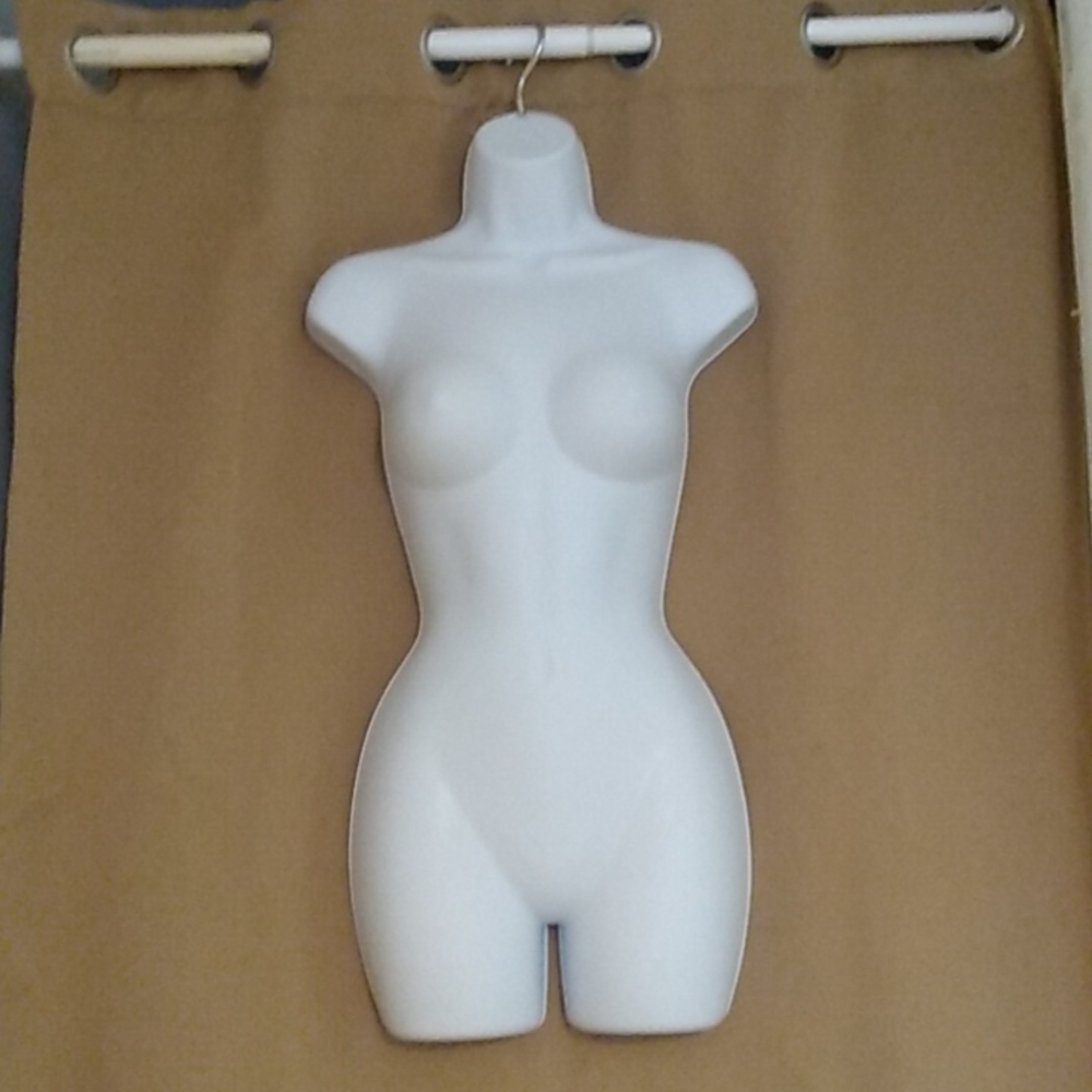 Body Form Swivel Display